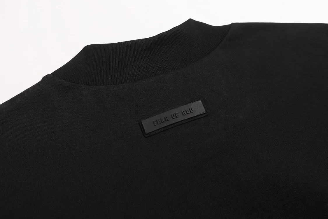 FEAR OF GOD ESSENTIALS LOGO T ：E 2328# ：Black White Sizes：S M L XL
